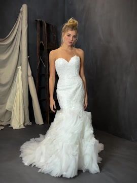 Ripley Lace Statement Mermaid Bridal Dress with Tulle Skirt