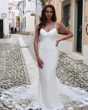 V Neck Empire Waist Spaghetti Straps Beach Bridal Gowns Wedding Dresse –  Laurafashionshop