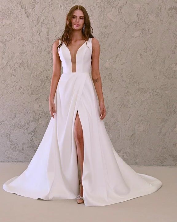 Miranda Plunging Square Neck Wedding Dress