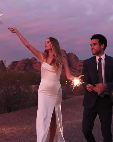 Rouleau ruban adhésif 25m invisible avec dévidoir rose + 2